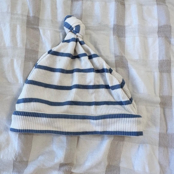 Hat bundle - Picture 3 of 6